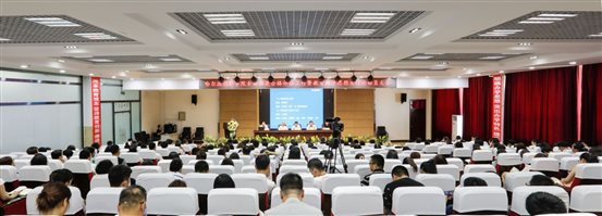 C:UsersAdministratorDesktop80608教育思想大讨论80608教育思想大讨论修图_XH_6855.jpg