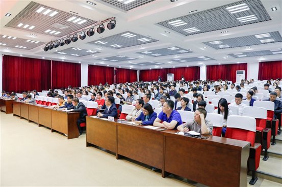 C:UsersAdministratorDesktop80522招生与就业会议80522招生与就业会议修图_XH_0014.jpg